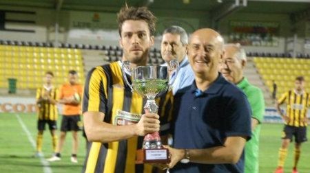El San Roque se luce en su trofeo ante el Betis B (2-0)