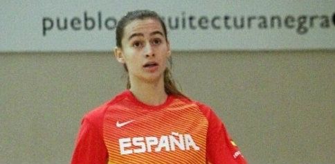 Alba Prieto debuta con triunfo y logrando ocho puntos en el Europeo Sub 16