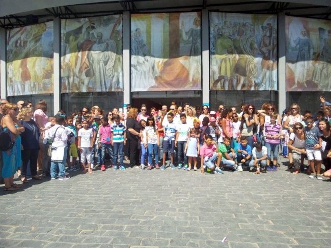 Regreso a los campamentos de refugiados tras dos meses de 'Vacaciones en paz'