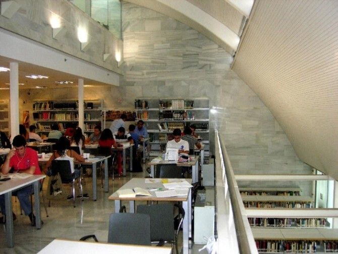 La Biblioteca Provincial conmemora el décimo aniversario de su sede con un certamen fotográfico y literario