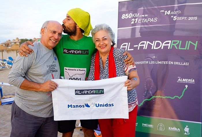 Finaliza en Isla Canela la caminata solidaria que arrancó el 14 de agosto en Almería