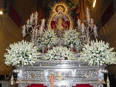 La Función de la Hermandad Matriz y la procesion de la Virgen de Montemayor marcan un año más el día grande de la Velada de Moguer