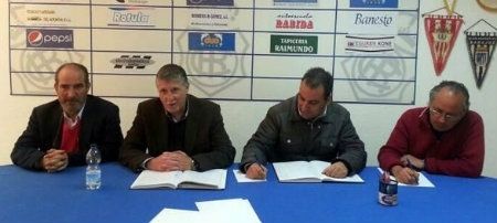 La Federación de Peñas pondrá 'en manos de nuestros abogados los mensajes insultantes o que falten a la verdad'