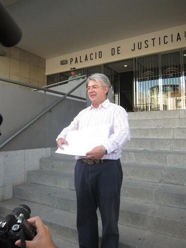 Archivan la denuncia de DAV a Montero y al hospital por retirar la sonda a Ramona Estévez