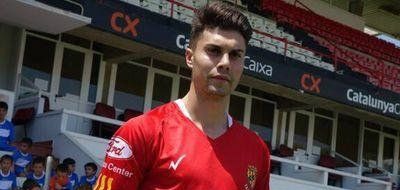 Naranjo debuta como titular y marcan Linares, Villar, Azkorra y Chakir