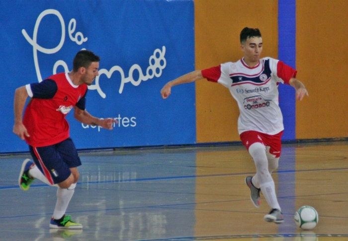 La Palma gana 5-3 el derbi a un Recre Autoparts que ya es colista
