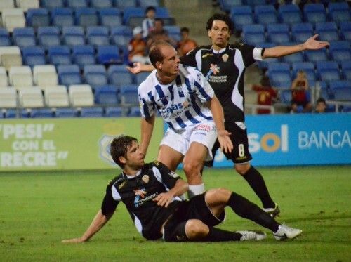 Ridículo y justa eliminación del Recre a las primeras de cambio (0-2)