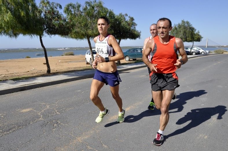 Los portugueses Celso Graciano y Ana Cabecinha se imponen en las X Millas del Guadiana