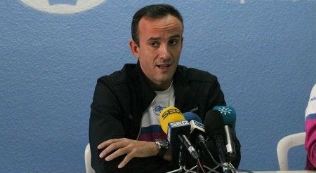 Gabriel Carrasco: 'Gernika es una plantilla sin fisuras y vendrá a Huelva absolutamente a por todo'