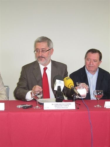 La Junta invertirá 3,3 millones hasta 2012 en los centros tecnológicos onubenses y el PCTH
