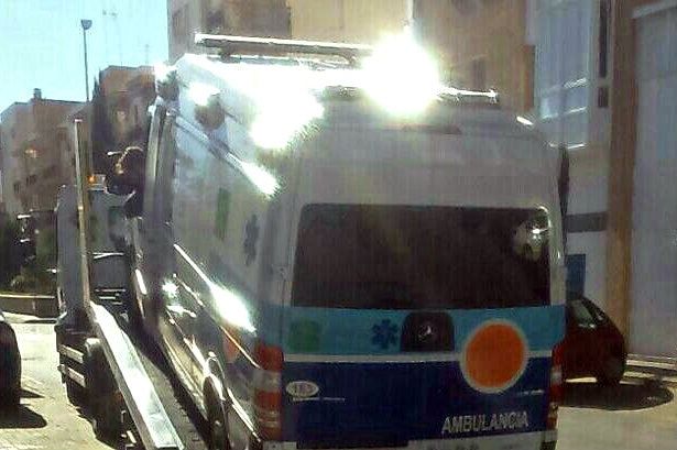 Denuncian sabotajes en la ambulancia de Isla Cristina, que amanece con los cables de los frenos cortados