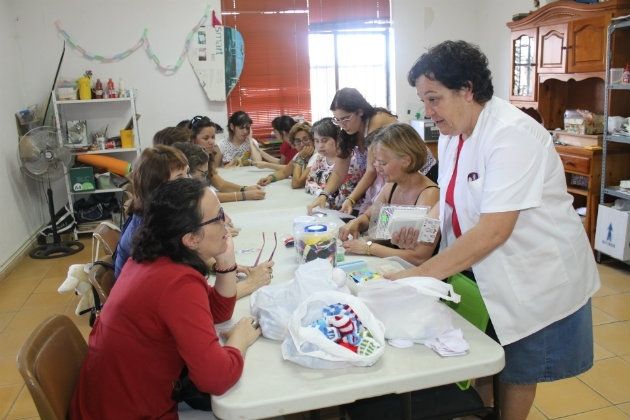La Casa Colón acogerá un mercadillo para ayudar a Sara, una joven onubense con autismo y disfasia mixta