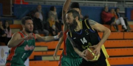 El Huelva se reencuentra con Nacho Romero y el San Juan visita al Badajoz