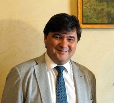 Gabriel Cruz: “Comas está dando palos de ciego, un día habla de la cautelar y otro del estadio”