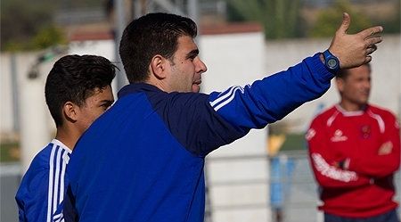 Fran Rubio también dice adiós a la cantera del Recreativo por los impagos