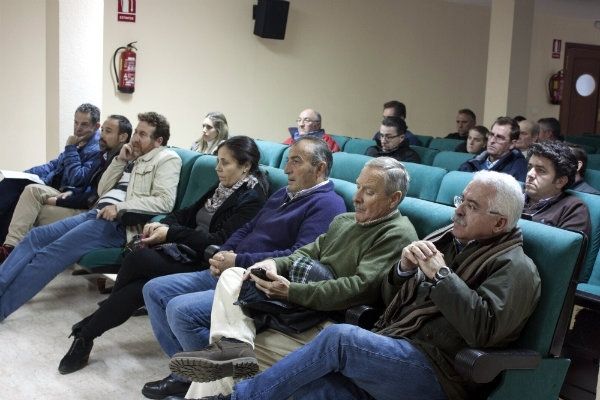 Regantes del Condado estudian ir a los tribunales para dar solución a la problemática de los regadíos