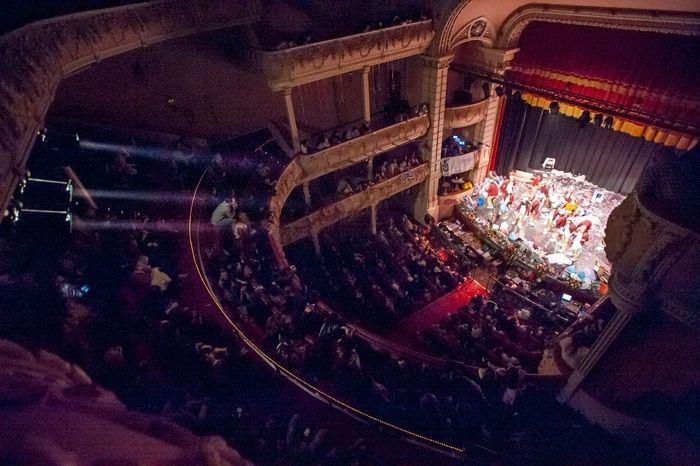 'Los cuentalunas' y 'La chirigota más esperada', vencedoras en la final del concurso colombino