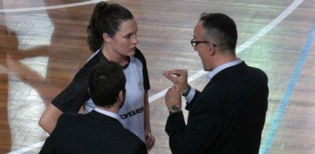 El CB Conquero tiene casi atado el 'play-off' y busca un fichaje durante el parón liguero