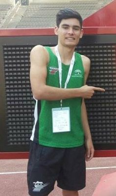 Héctor Santos cierra la temporada bajo techo aspirando al oro en el Nacional Junior