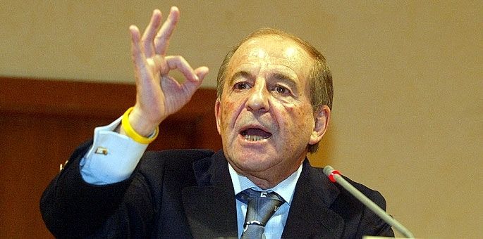 Saludos cordiales, José María...