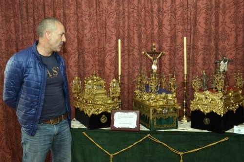 Quince pasos de la Semana Santa de Ayamonte en miniatura