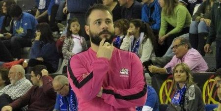 Carlos Vallés se despide del CB Conquero, club en el que ha 'crecido, reído y llorado'