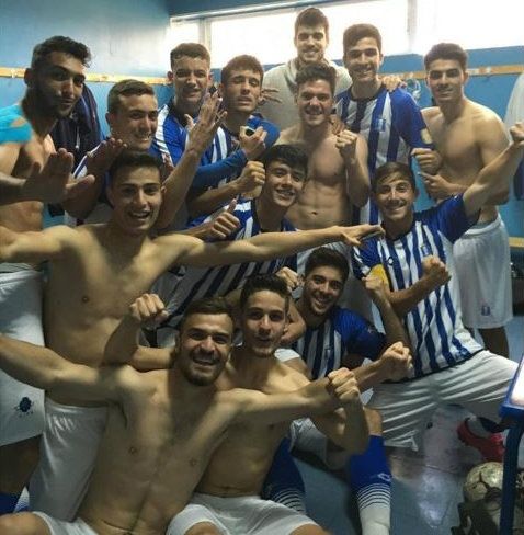 Meritorio cierre del ejercicio para el Recre juvenil tras remontarle al Granada (3-2)