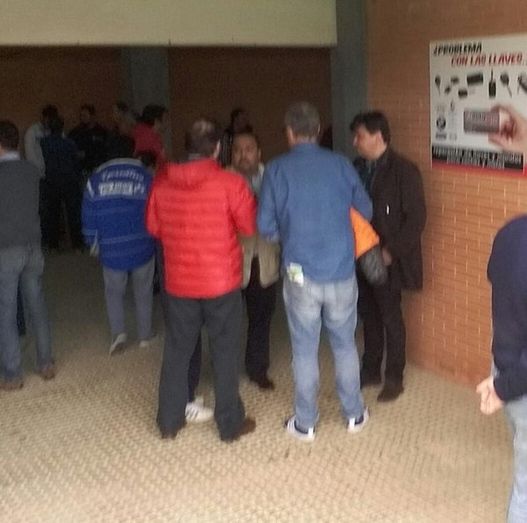 Gabriel Cruz dialogó con Felipe Cascajo en el descanso