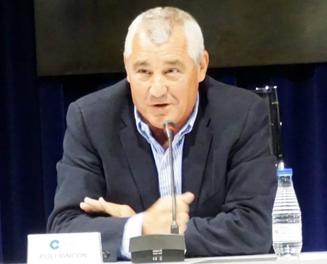 Poli Rincón: “El Ayuntamiento debería haber denunciado con el Recre Trust”