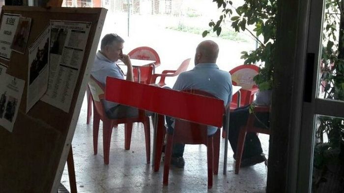Pablo Comas merendando con José Luis Martín en el Tiro Pichón
