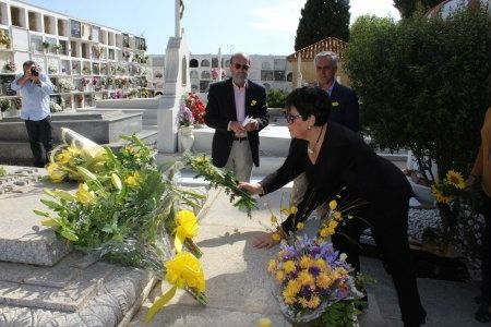 El grupo Poetas de Huelva por la Paz rindió homenaje a Juan Ramón Jiménez