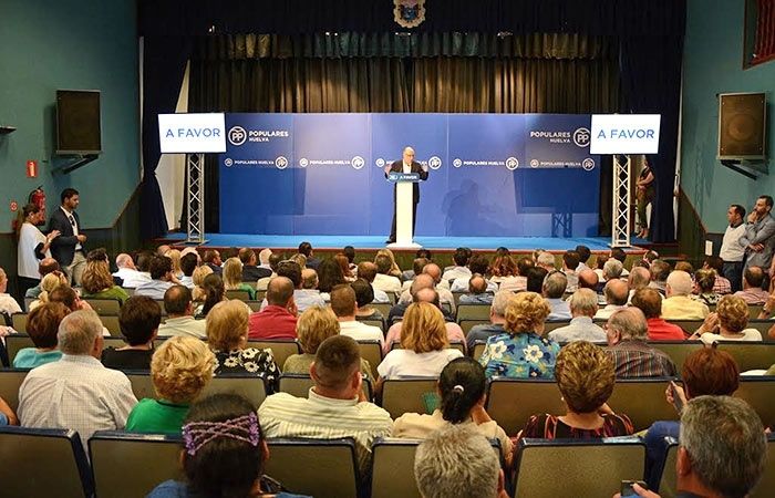 Montoro, en Palos: “Lo que hace grande a un país es su capacidad de emprender”