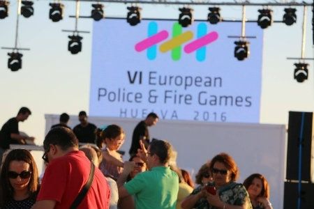 La Villa de la Hospitalidad acoge este miércoles una exhibición canina y la fiesta 'Ole Huelva' con varias actuaciones