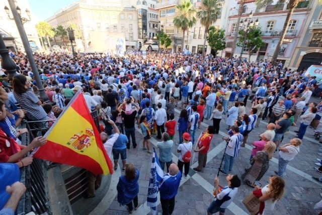 Huelva empuña la bandera de la salvación del Decano