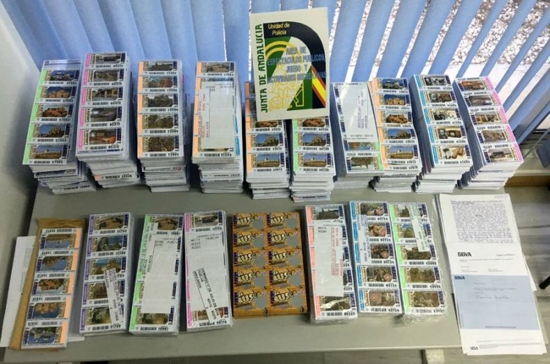 Decomisan 70.198 cupones y 1.070 boletos ‘rascas’ no autorizados en Huelva