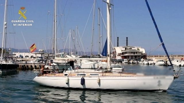 La Guardia Civil detiene en una operación nacional a 64 personas por falsificar titulaciones náuticas