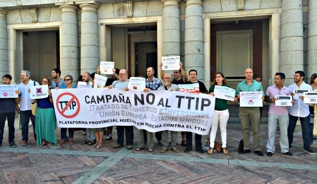 Un año de lucha en Huelva contra el Tratado de Libre Comercio e Inversión (TTIP)