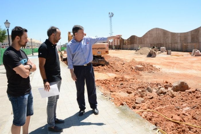 El Ayuntamiento de Palos creará un centenar de plazas de aparcamiento en el estadio de los Príncipes
