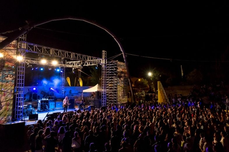 Masiva asistencia al estreno del South Pop Festival de Isla Cristina