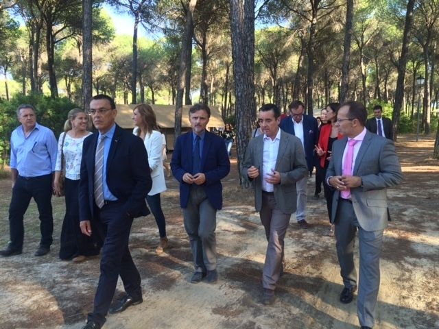 Fiscal visita las instalaciones del único lugar en el que se puede pernoctar en el interior de Doñana