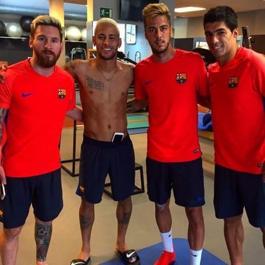 Abeledo entrena con el primer equipo del Barça y Alfaro y Martínez brillan con el filial, líder en Segunda B