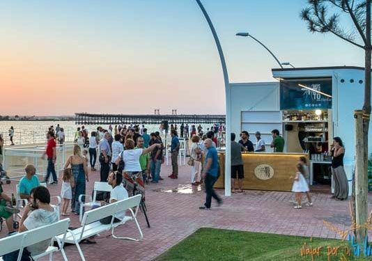 Endesa corta durante dos días consecutivos el suministro a los quioscos del nuevo Paseo de la Ría