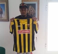 Ekedo suplirá la baja de Bayón en el San Roque