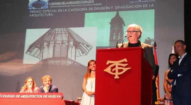 Manuel Garrido Palacios, galardonado por el Colegio de Arquitectos