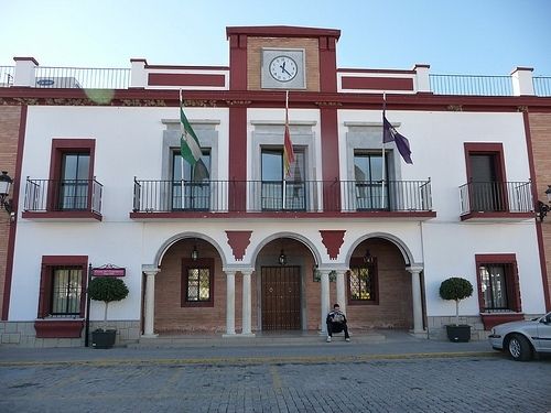 El Ayuntamiento de Gibraleón pagará la mitad de la paga extra de 2012 que suprimió el Gobierno central