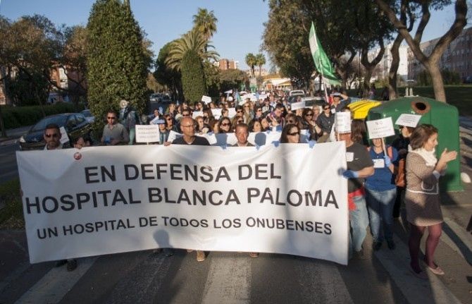 Los trabajadores del hospital Blanca Paloma retoman las movilizaciones para evitar su cierre