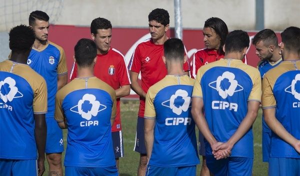 El Recre tiene 15 días de plazo para llegar a un acuerdo con Ceballos y que Pavón pueda sentarse en el banquillo