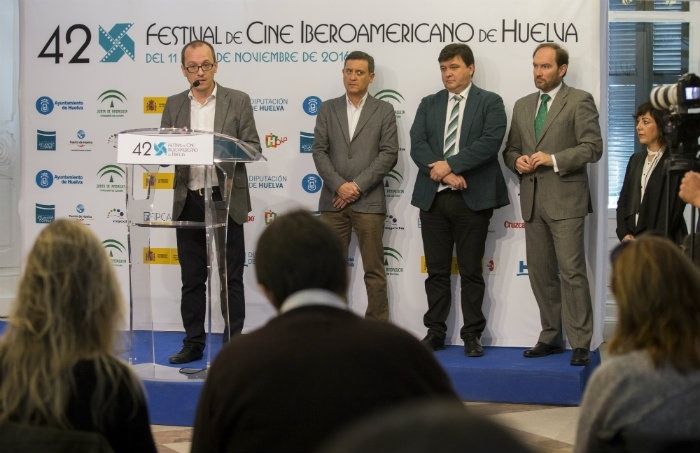 Vladimir Cruz, Ana Fernández, Iván Trujillo, Marta Velasco y Joel Poblete integran el jurado oficial
