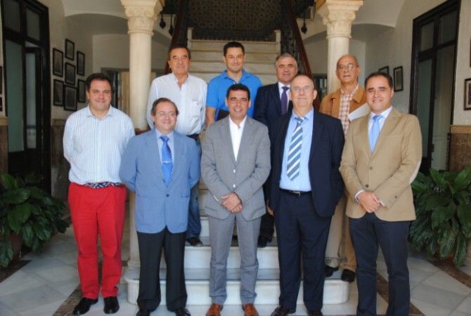 Convenio de colaboración entre el Ayuntamiento de San Juan y los Colegios Profesionales