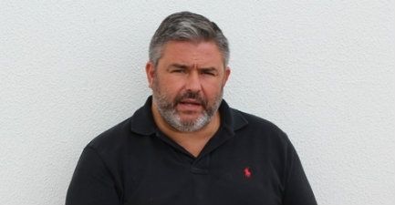 El consejo despide a José Luis Peña y Simón González